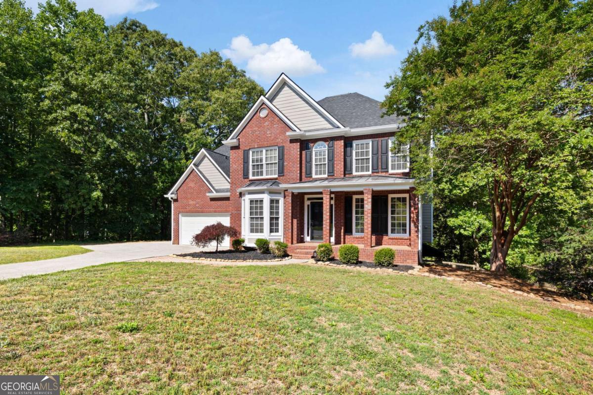 13 Royal Lake Drive SE