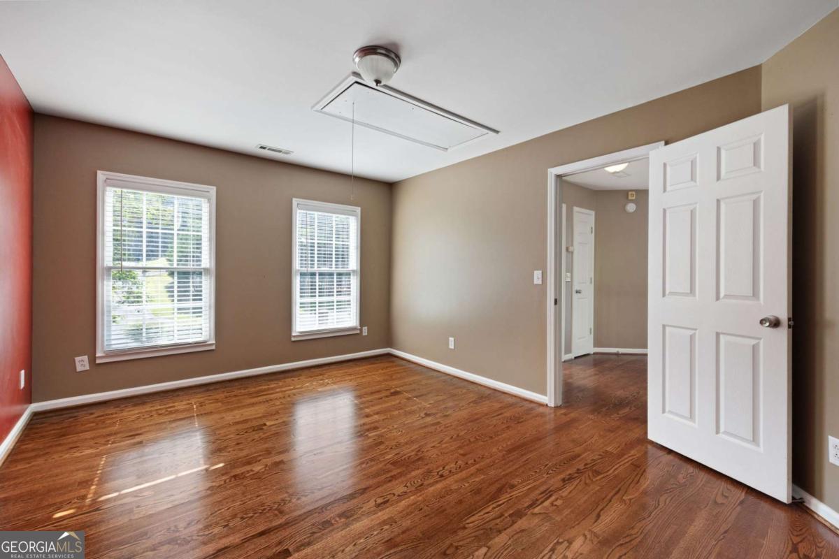 13 Royal Lake Drive SE
