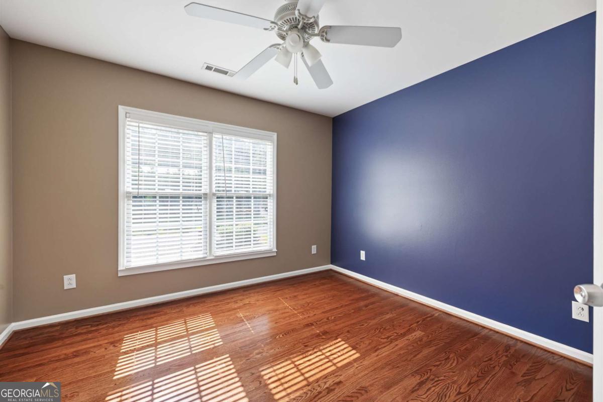 13 Royal Lake Drive SE