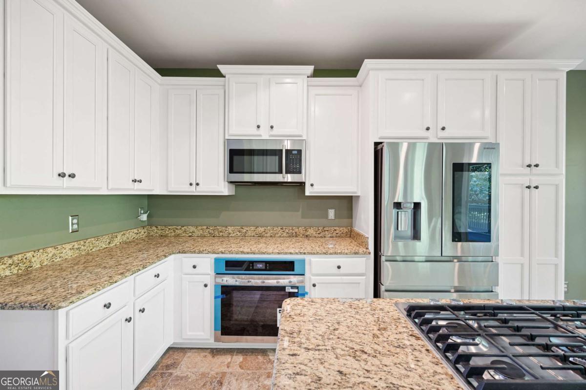 13 Royal Lake Drive SE