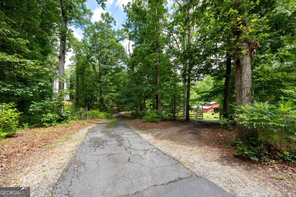 5436 Ridge Road