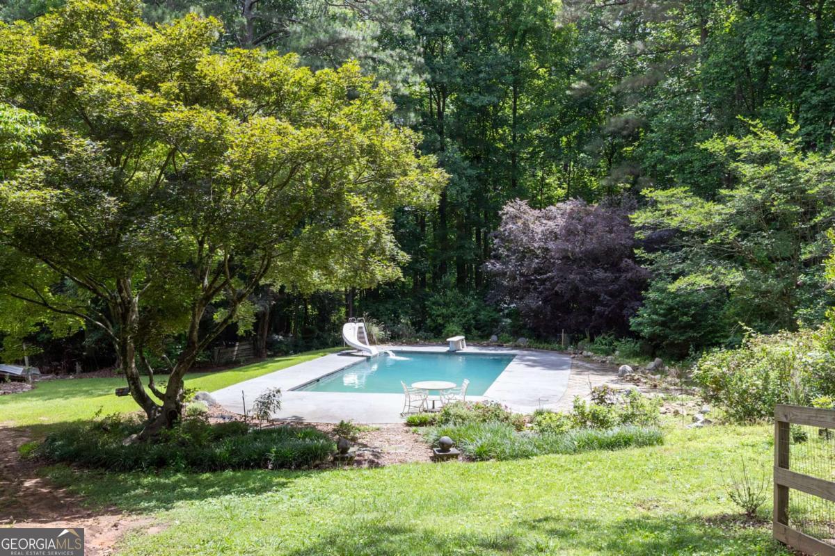 5436 Ridge Road
