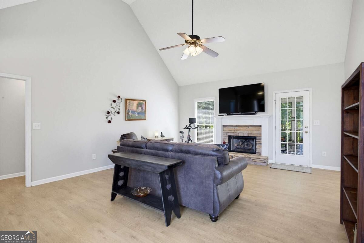 462 Whitby Drive