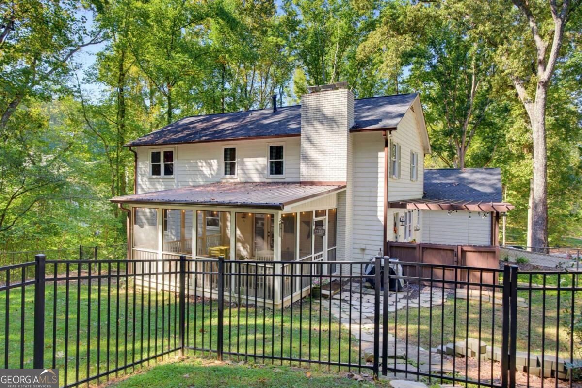 574 Ridge Lake Lane NW