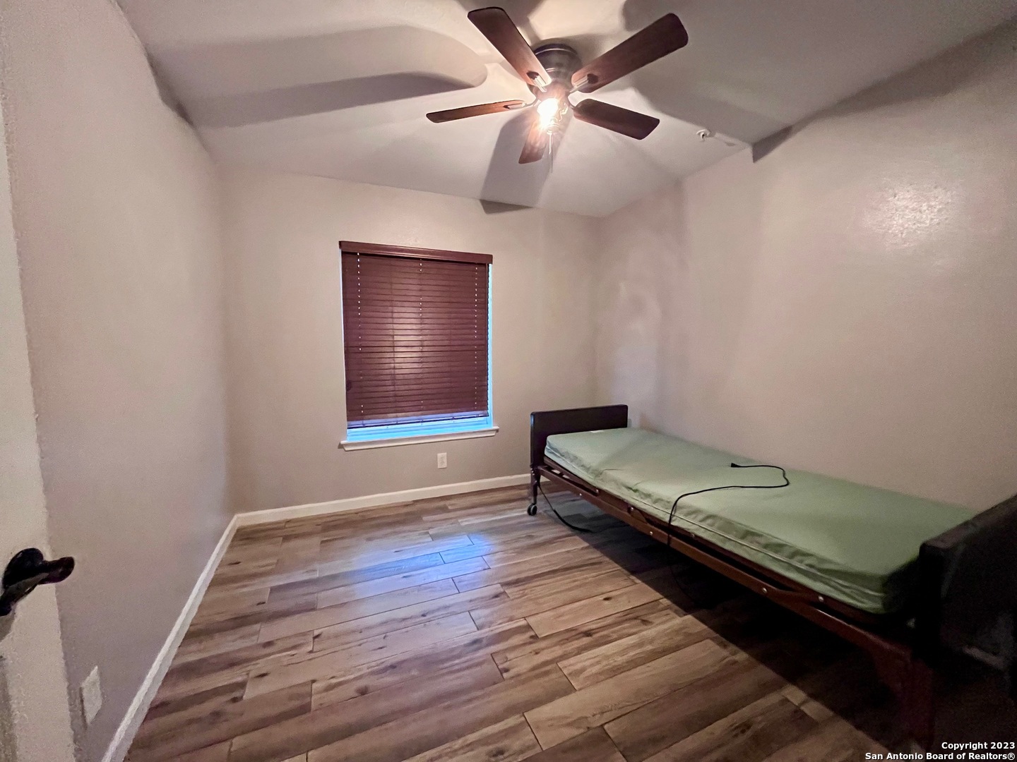 401 BRYN MAWR DR