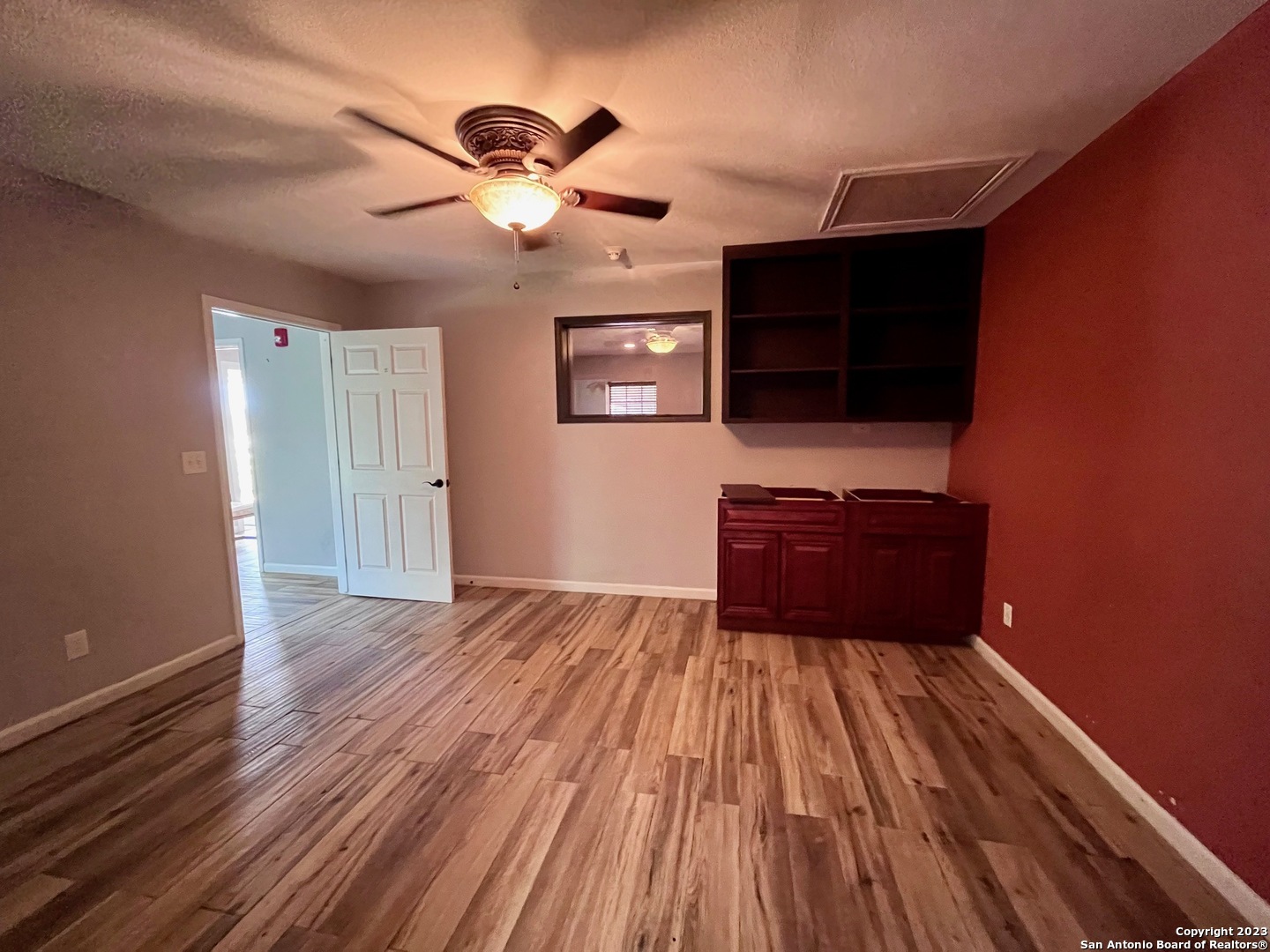 401 BRYN MAWR DR