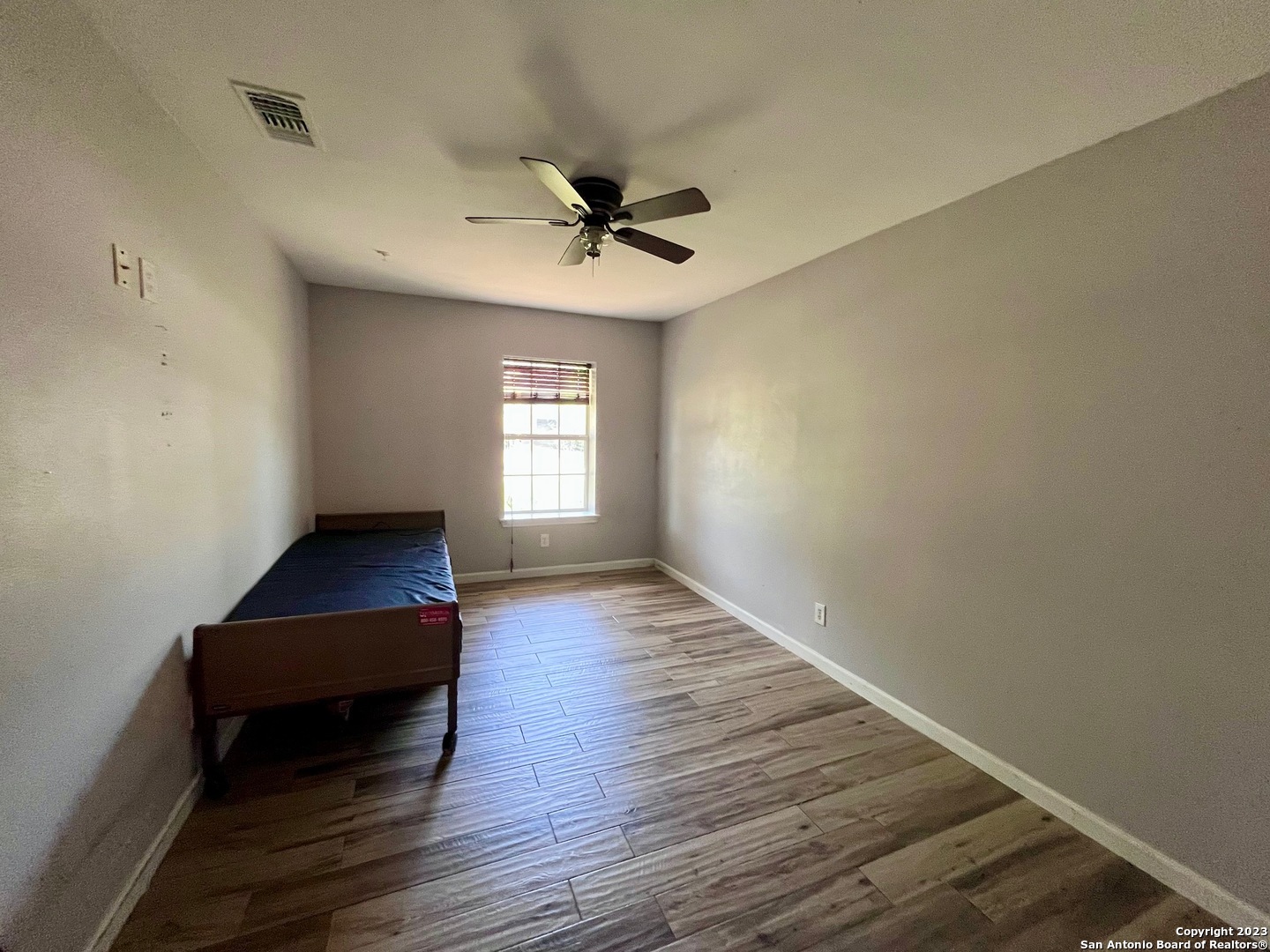 401 BRYN MAWR DR