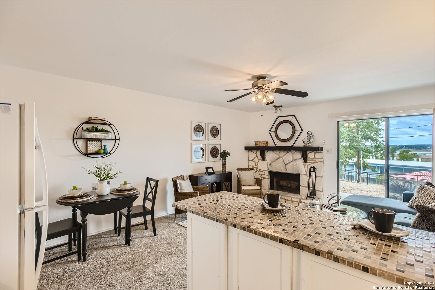 1603 PARKVIEW DR F4