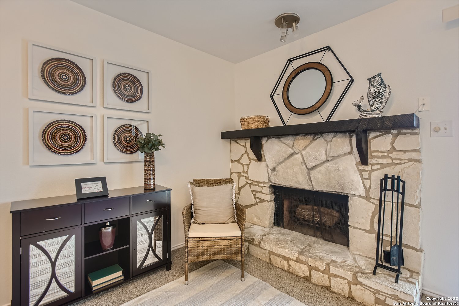 1603 PARKVIEW DR F4
