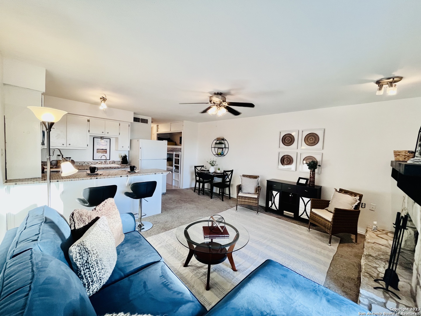 1603 PARKVIEW DR F4