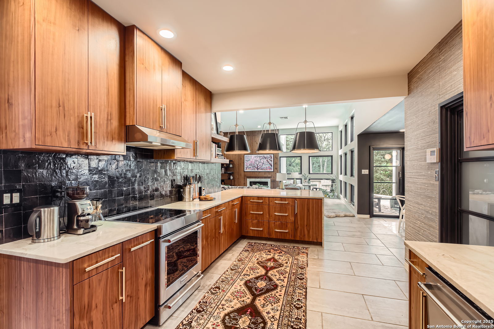 13819 Crown Bluff