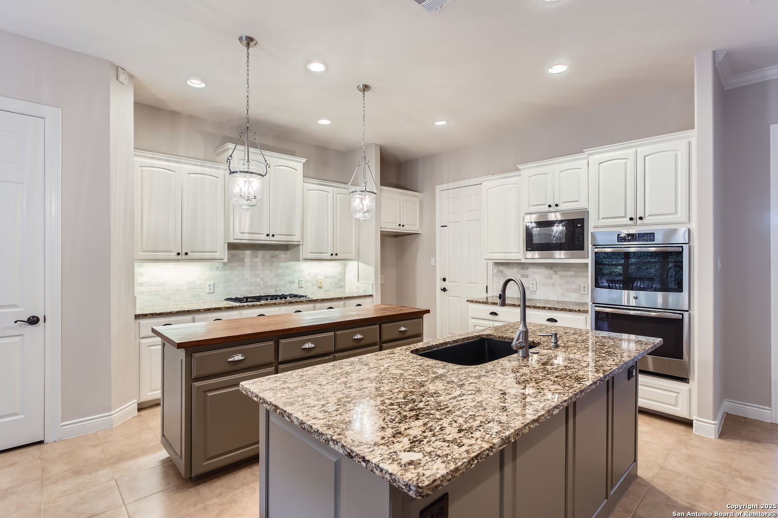 2911 Ivory Creek
