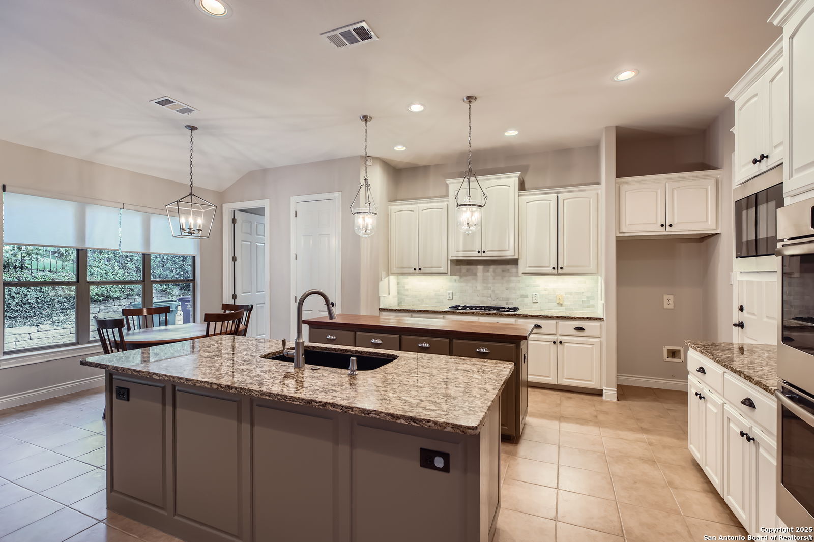 2911 Ivory Creek