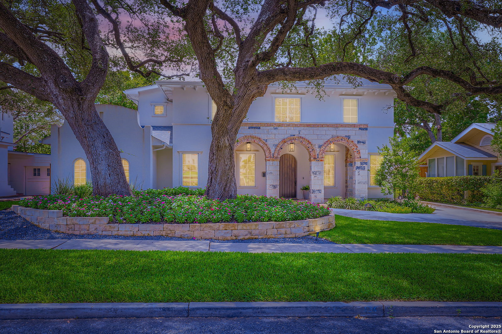 126 Wildrose Ave