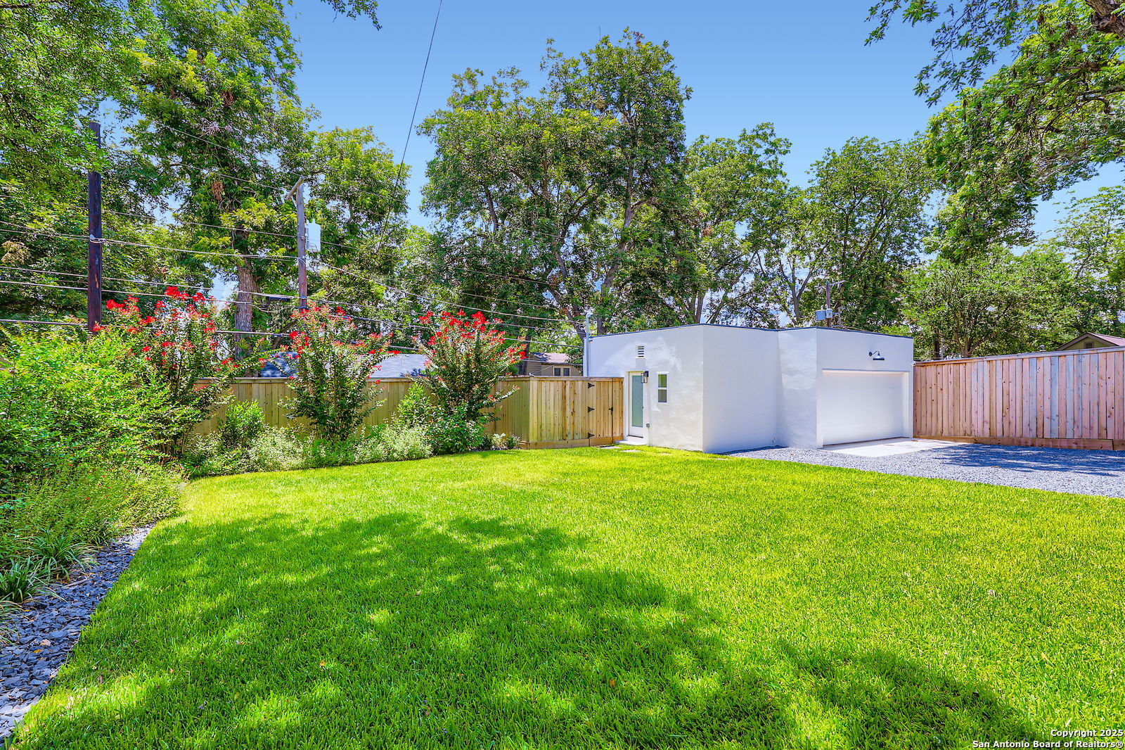 126 Wildrose Ave