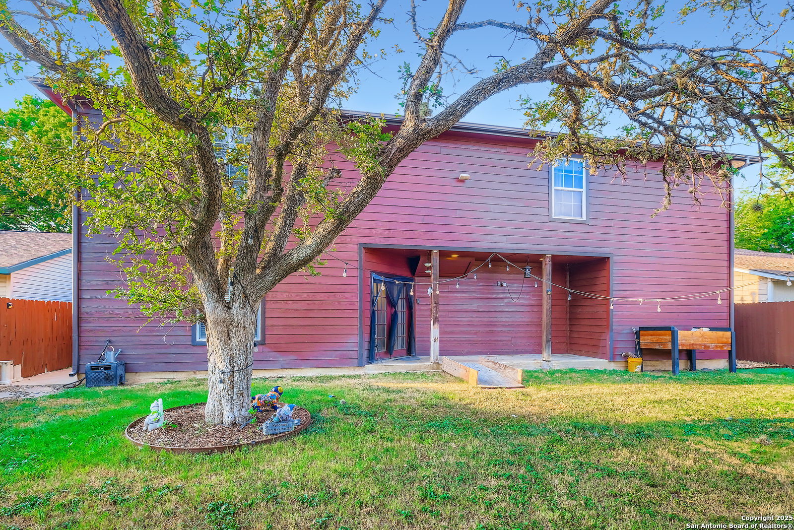 9322 Valley Ridge