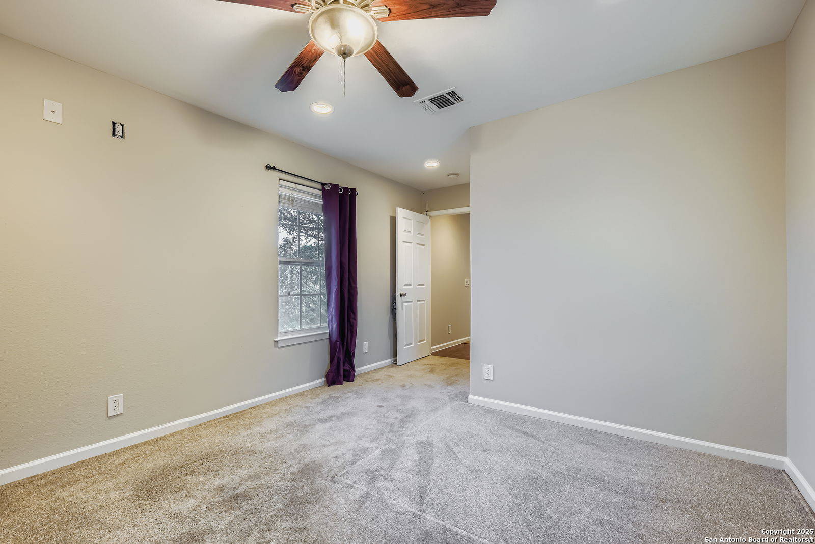 9322 Valley Ridge