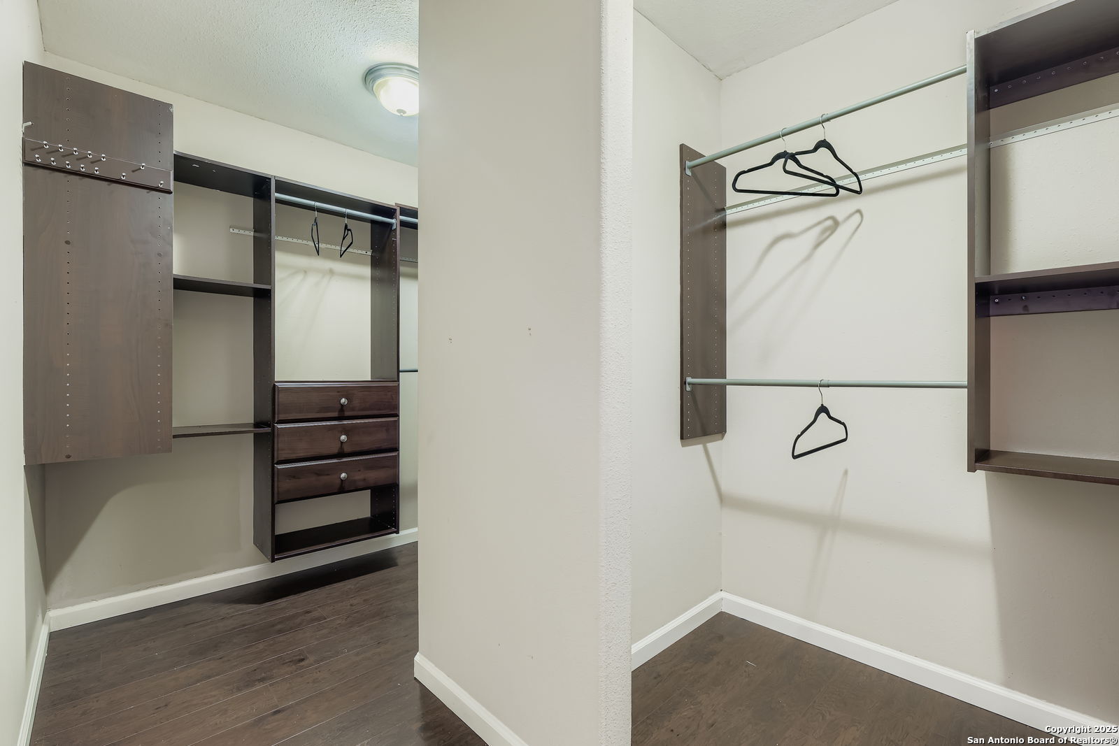 9322 Valley Ridge