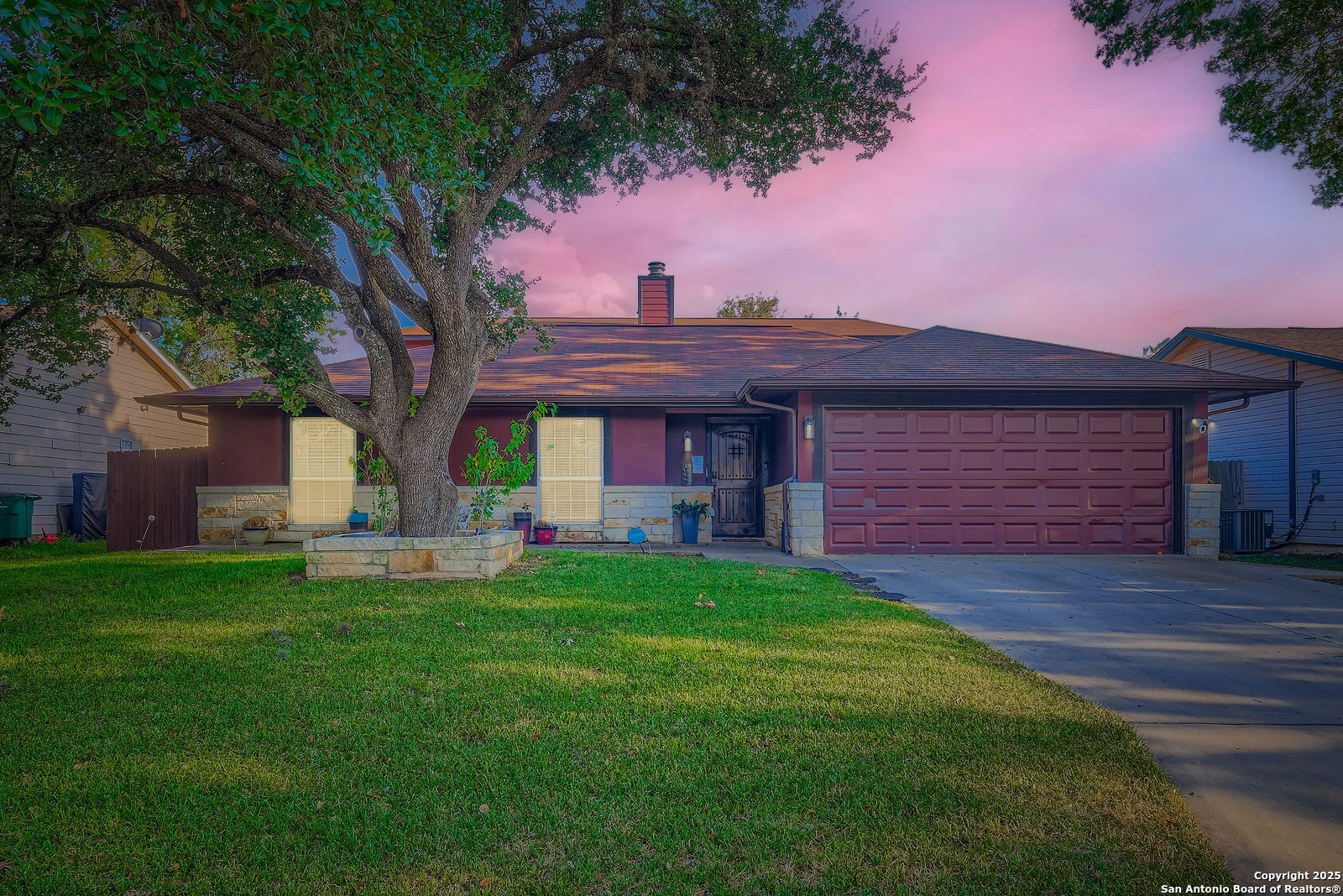 9322 Valley Ridge