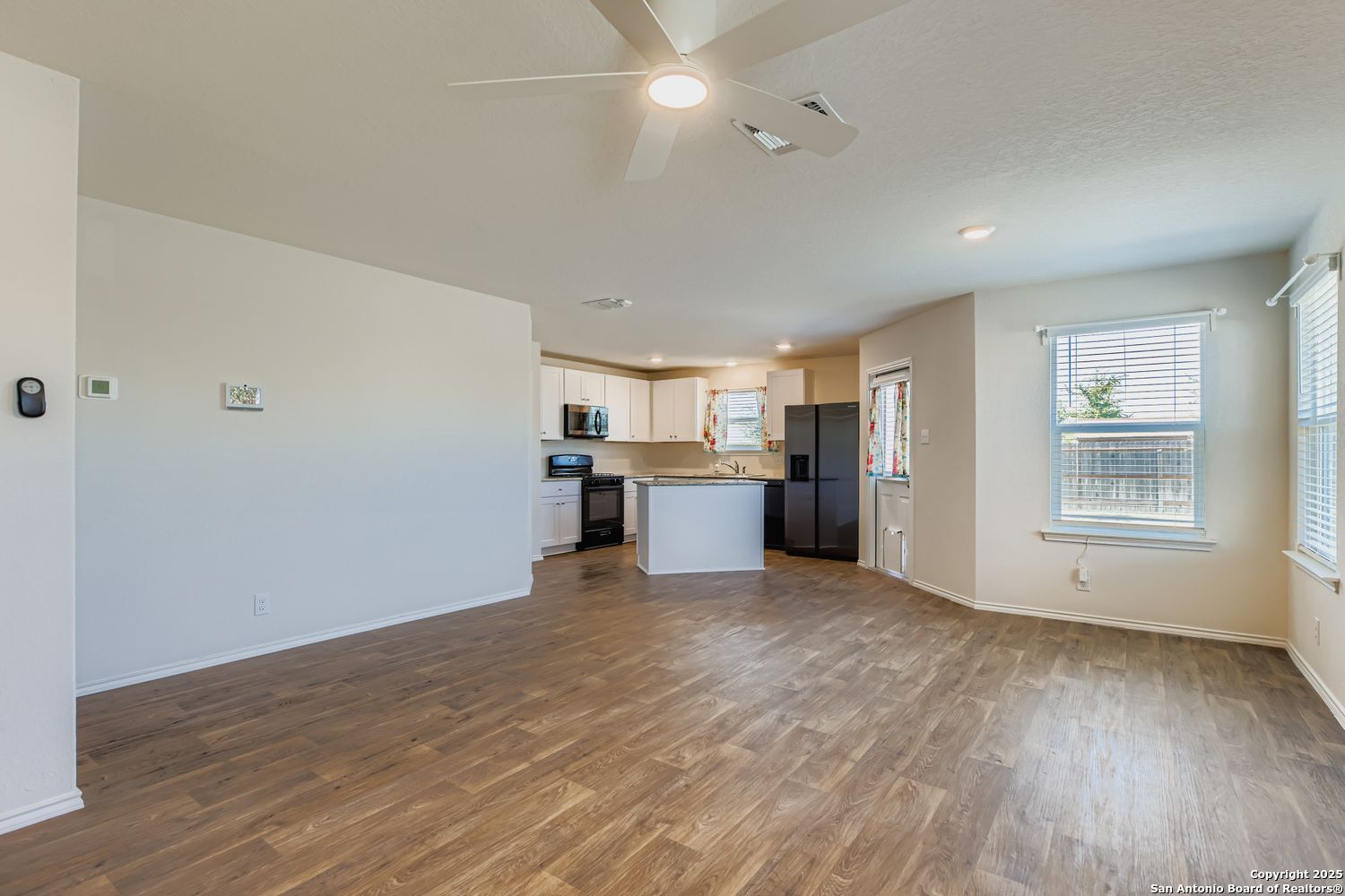 15454 Shortwing