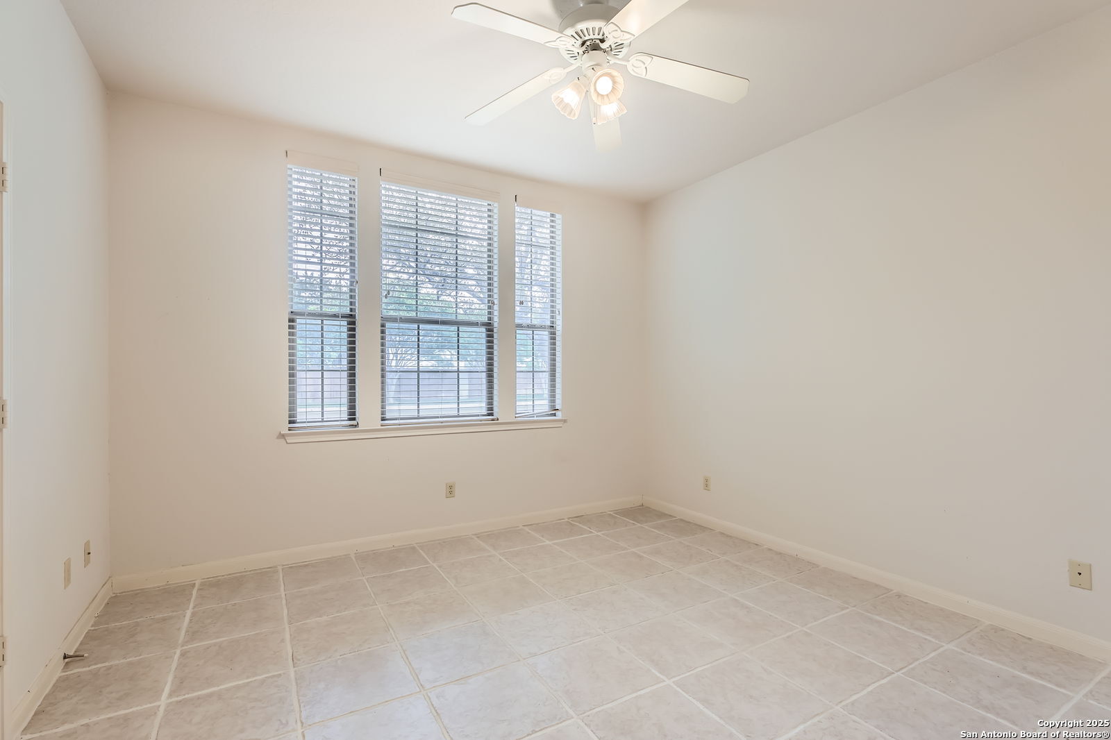 18522 Emerald Forest