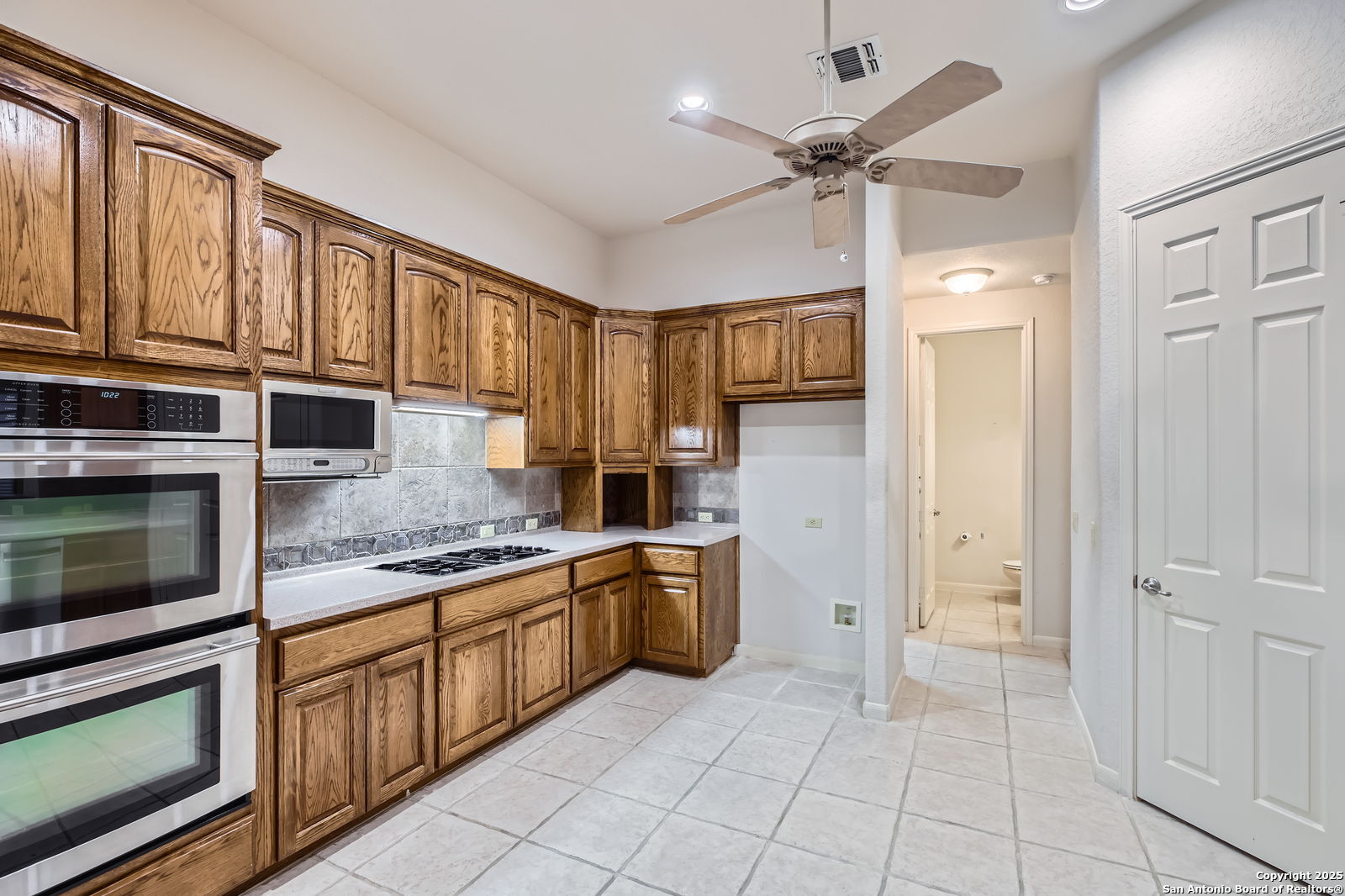 18522 Emerald Forest