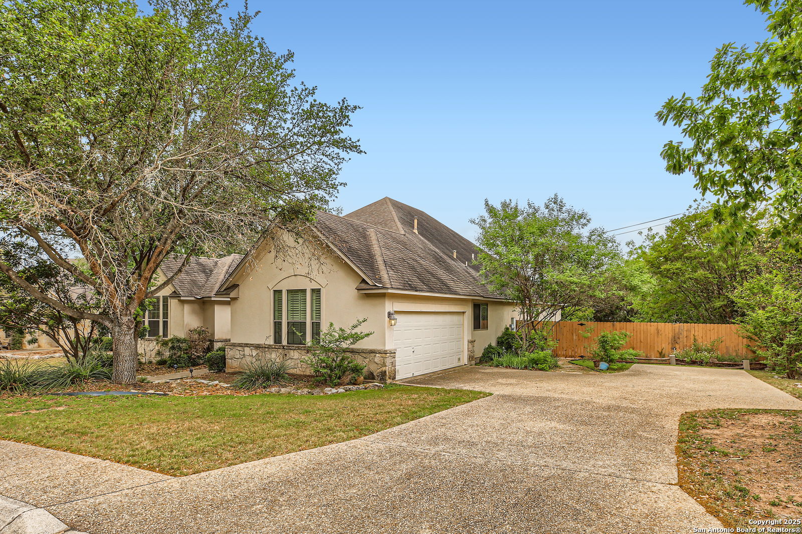 18522 Emerald Forest