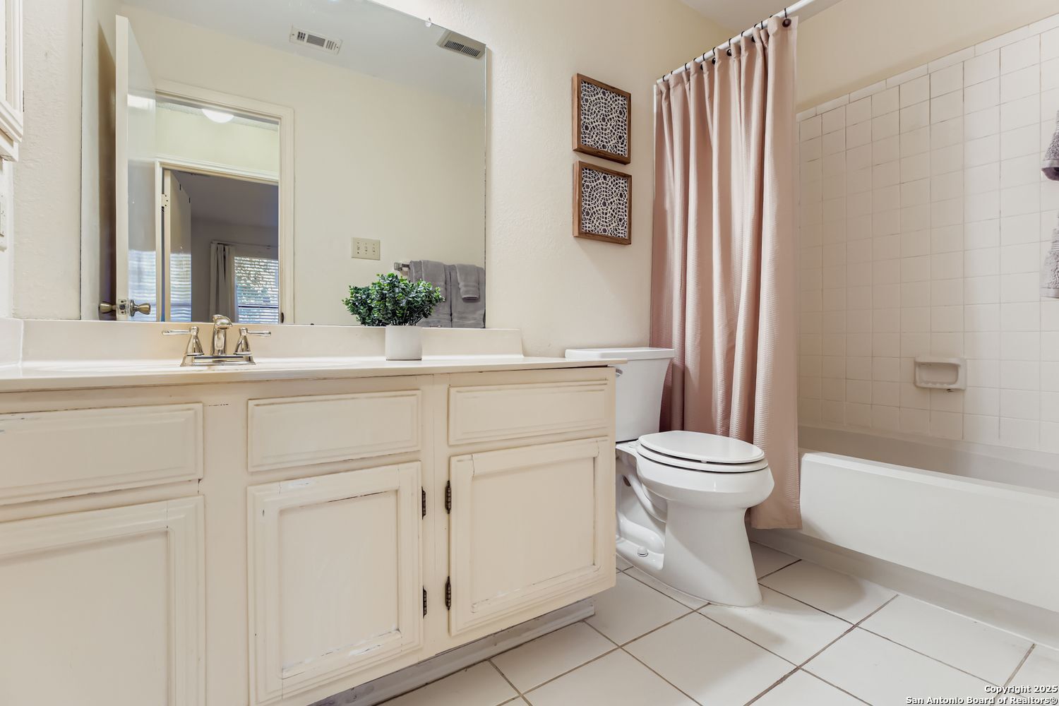 3430 Turtle Village 101