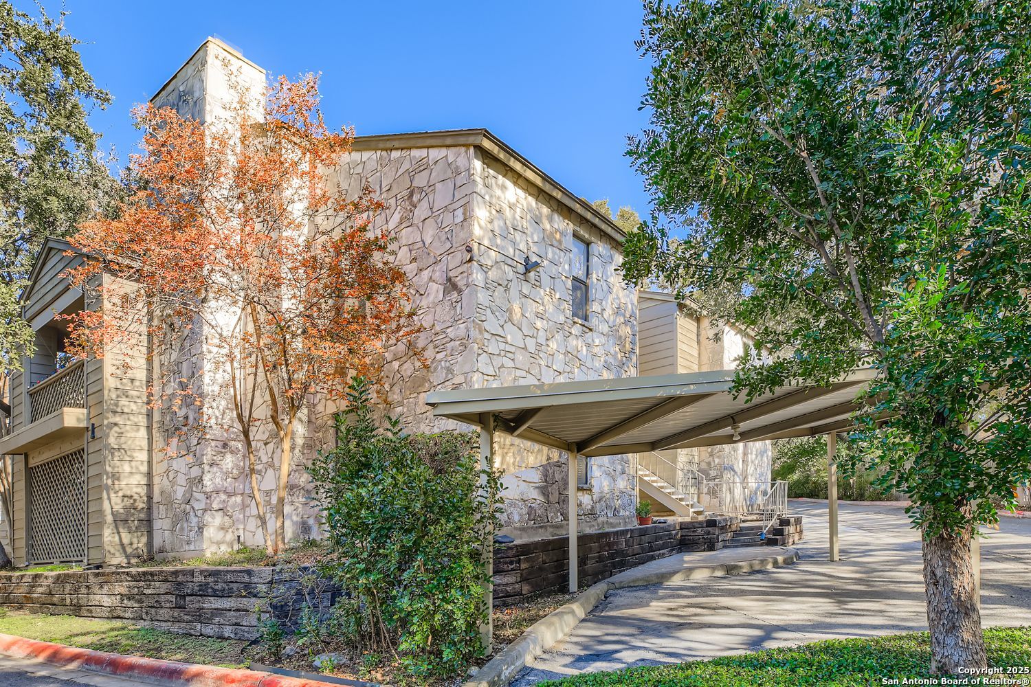 3430 Turtle Village 101