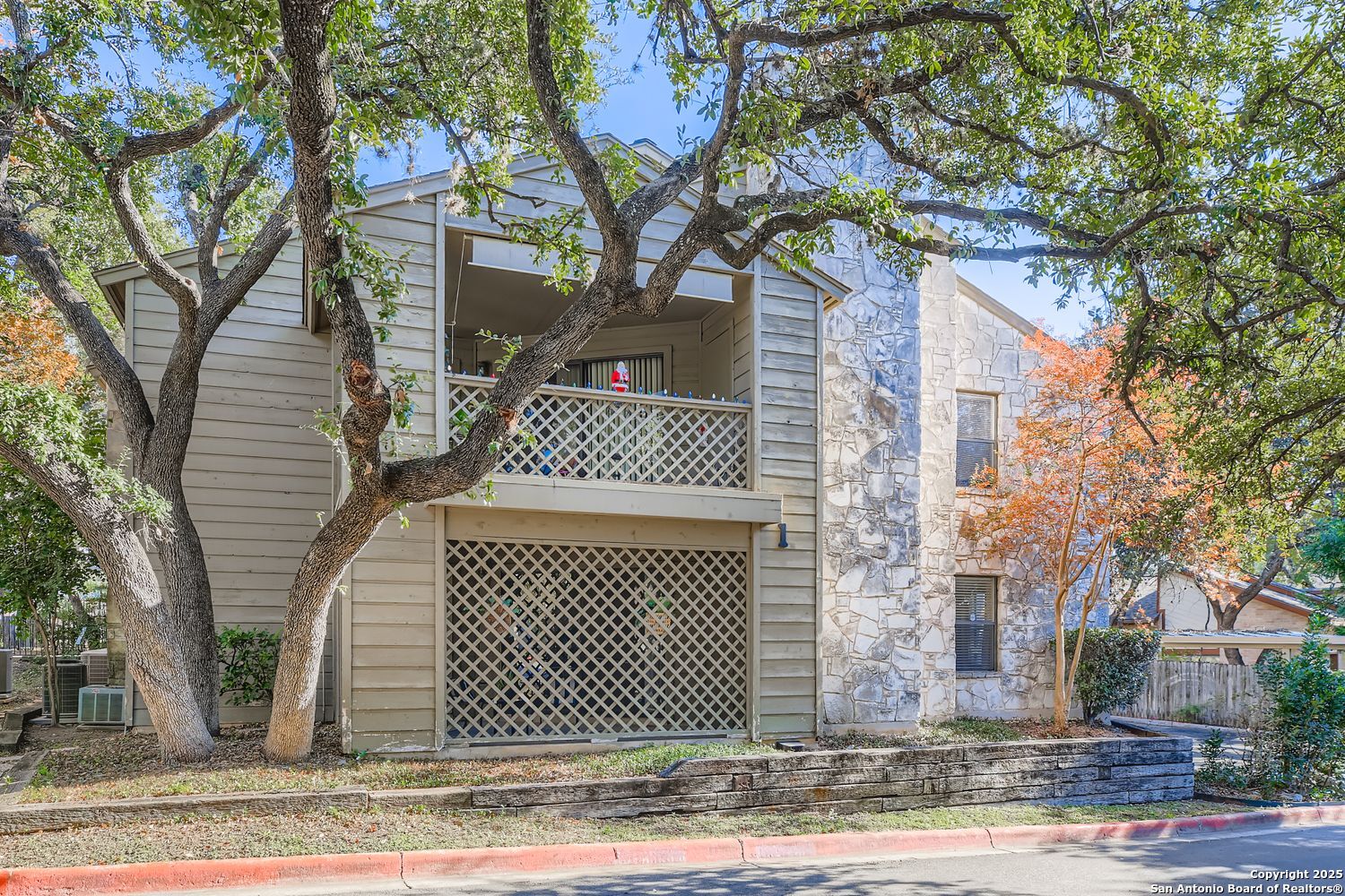 3430 Turtle Village 101