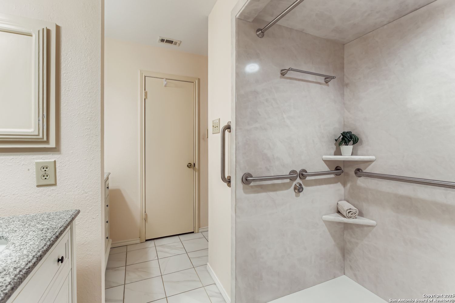 3430 Turtle Village 101