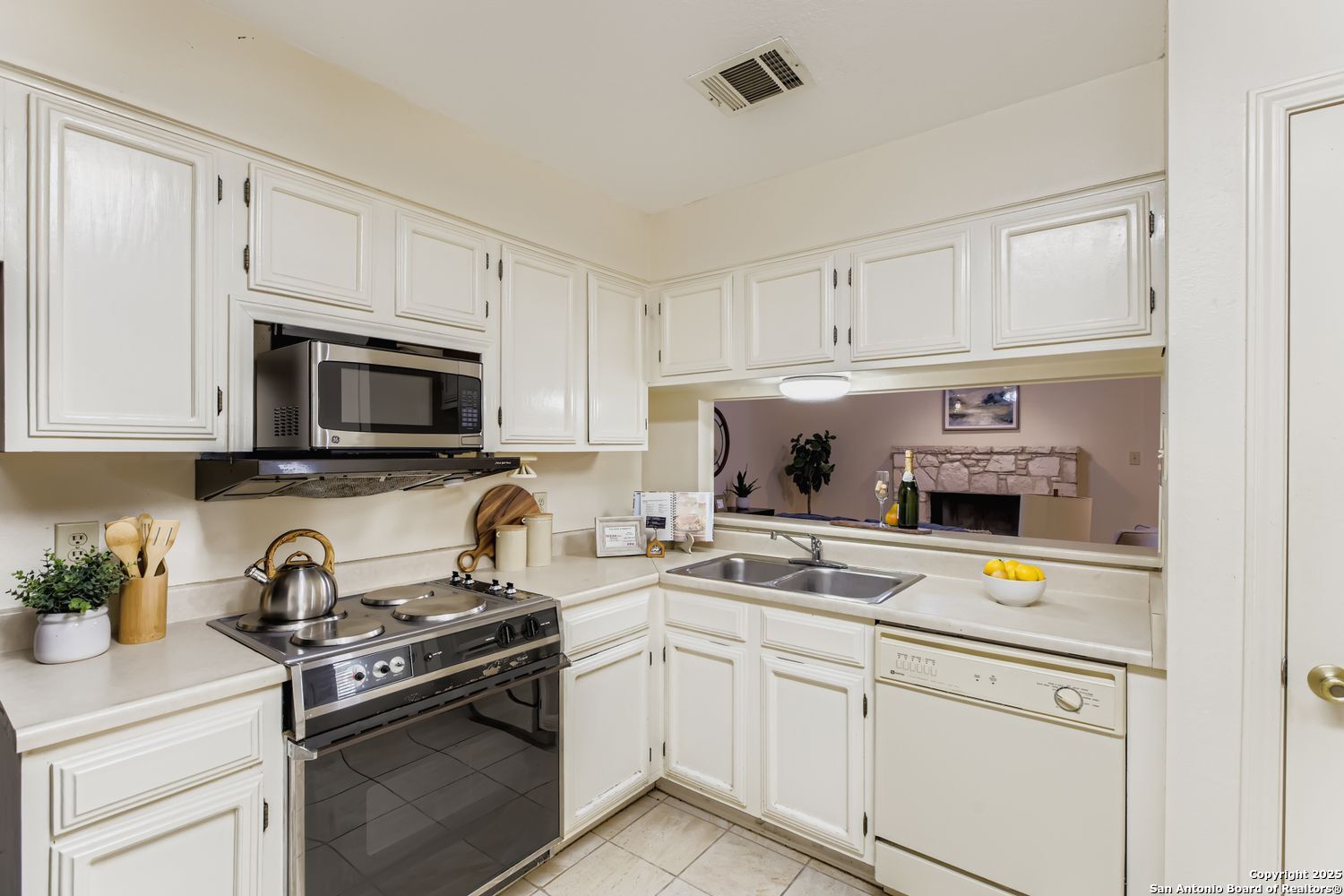 3430 Turtle Village 101