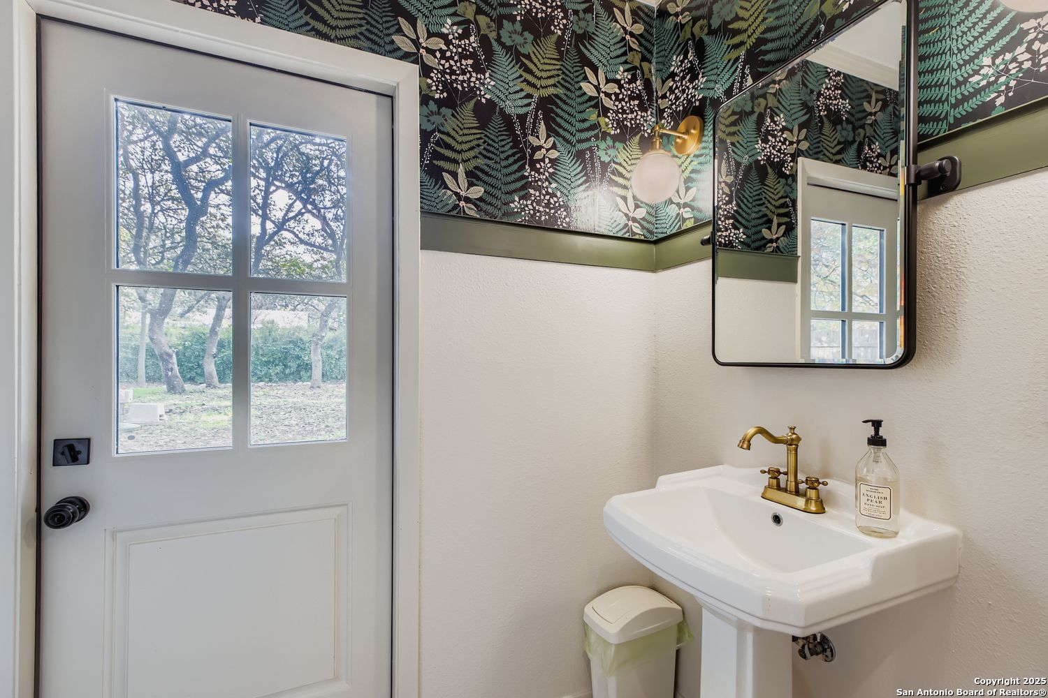 146 Canyon Oaks
