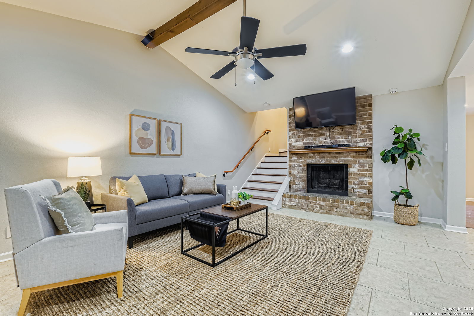 9322 Valley Ridge