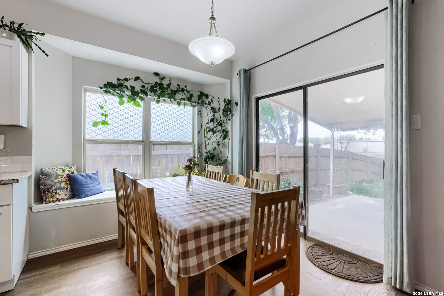 13043 Feather Ridge