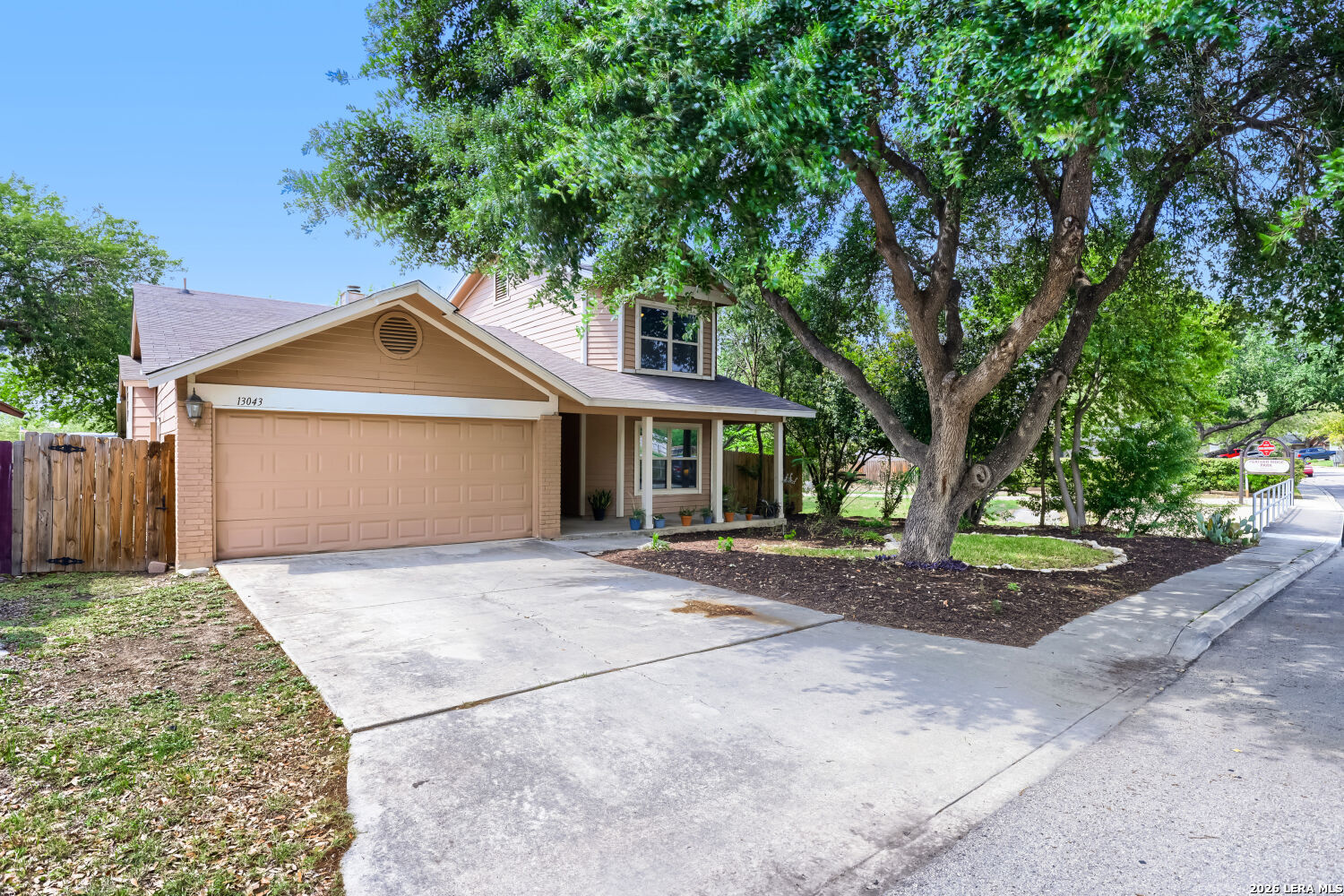 13043 Feather Ridge
