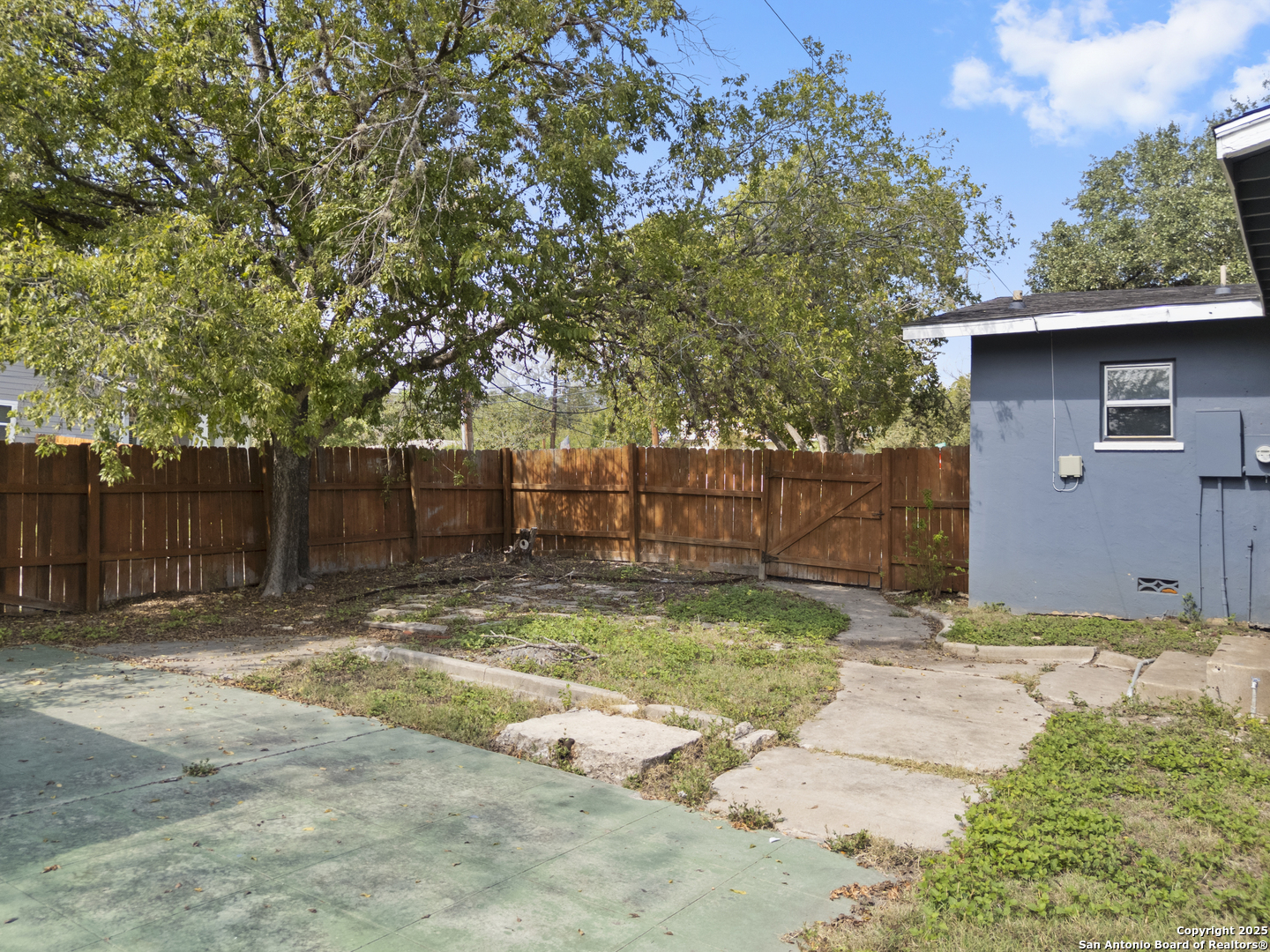 1100 GARRATY RD