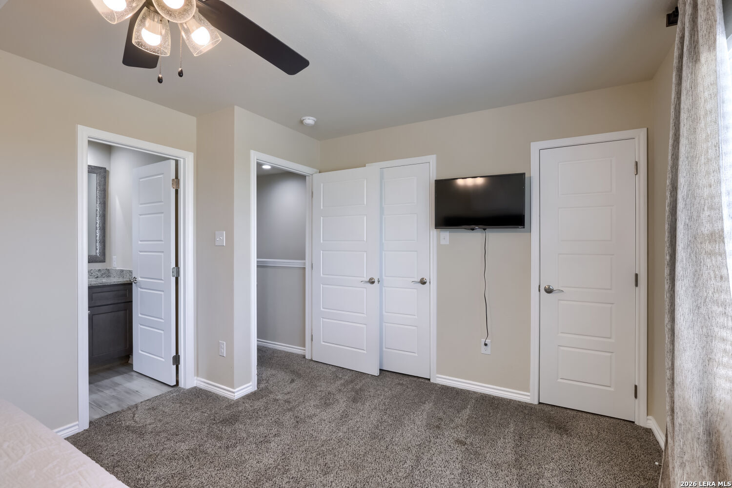 2541 CANYON LAKE FOREST DR
