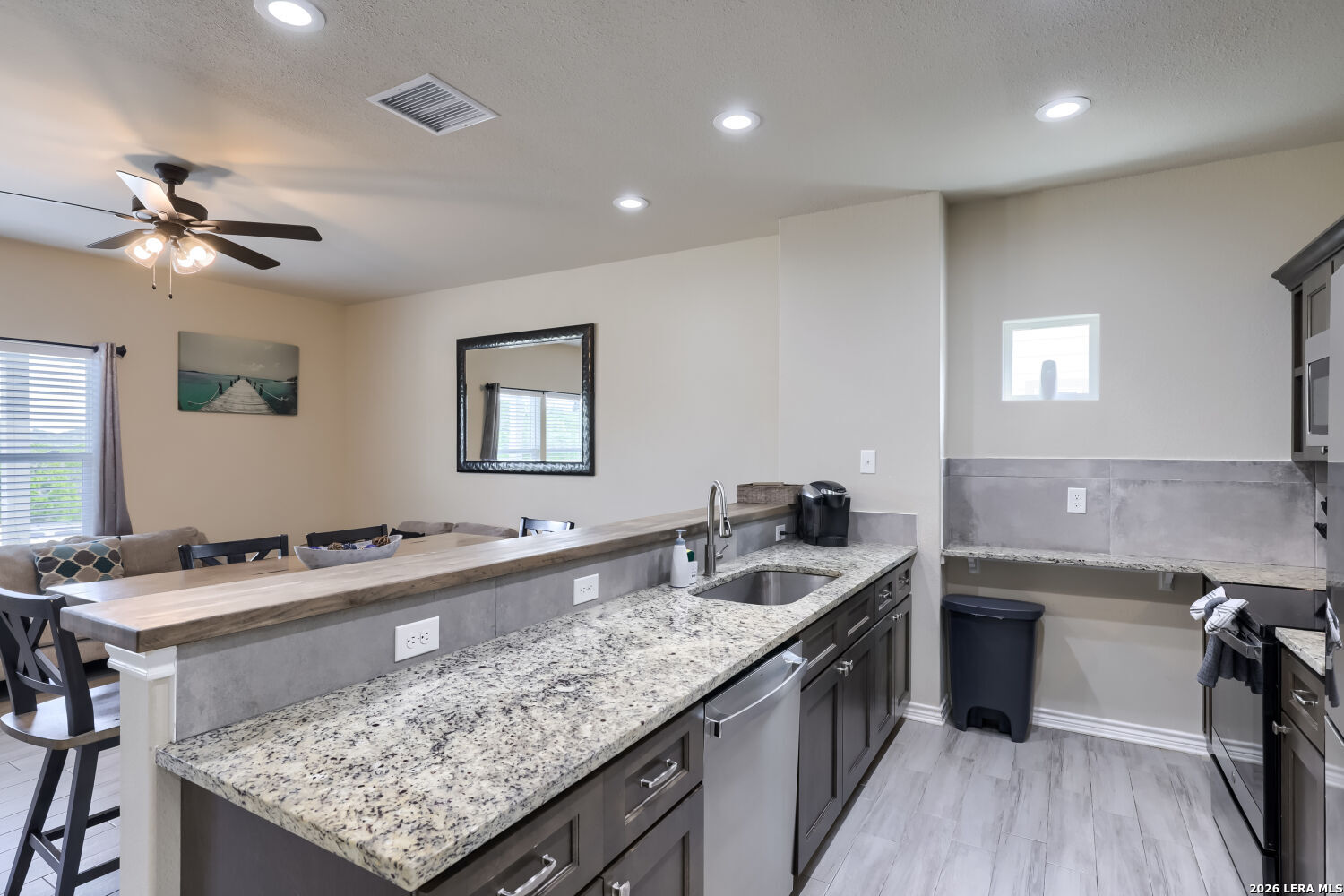 2541 CANYON LAKE FOREST DR