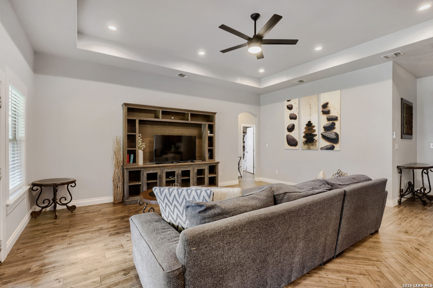 748 CANYON OAKS DR