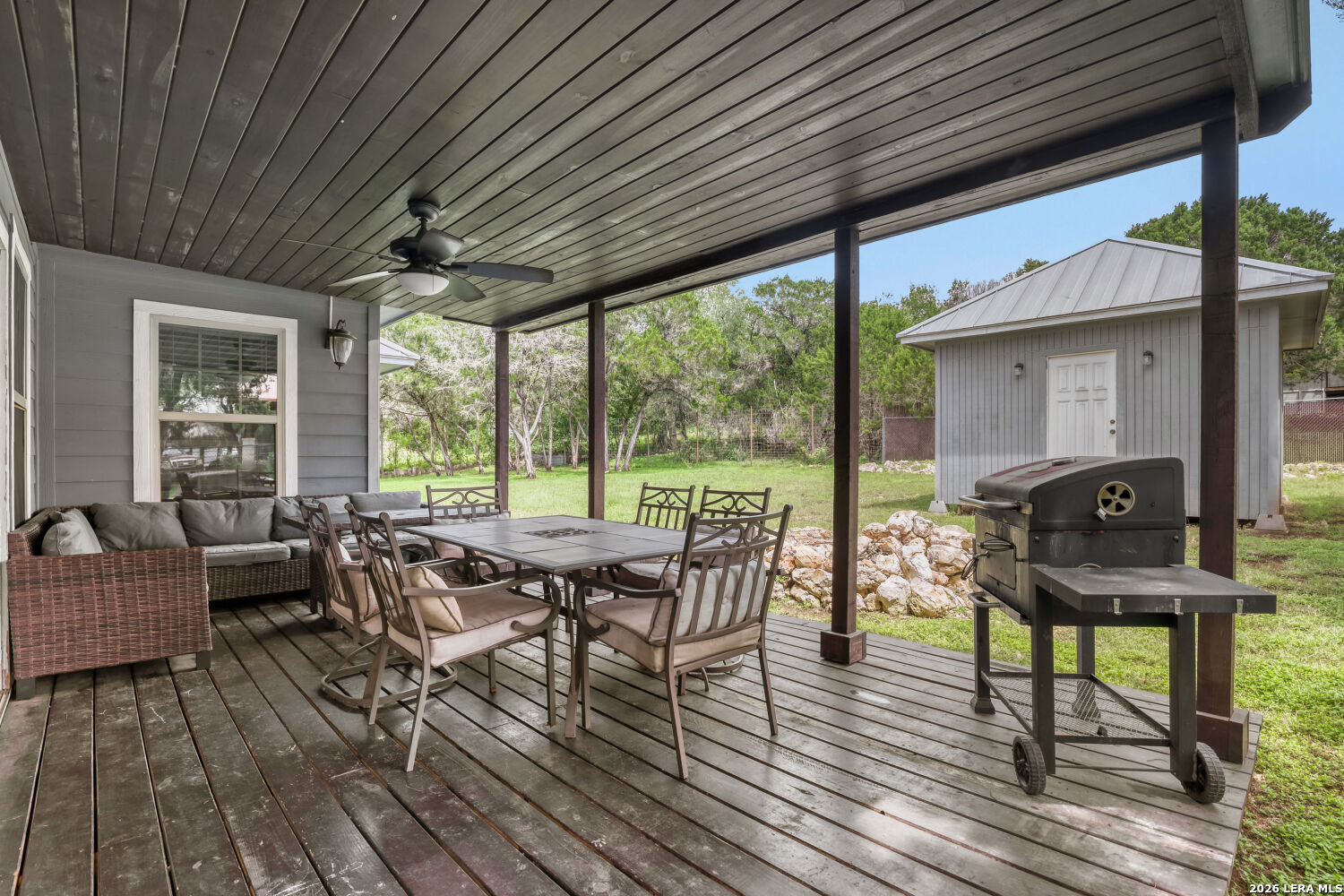 748 CANYON OAKS DR