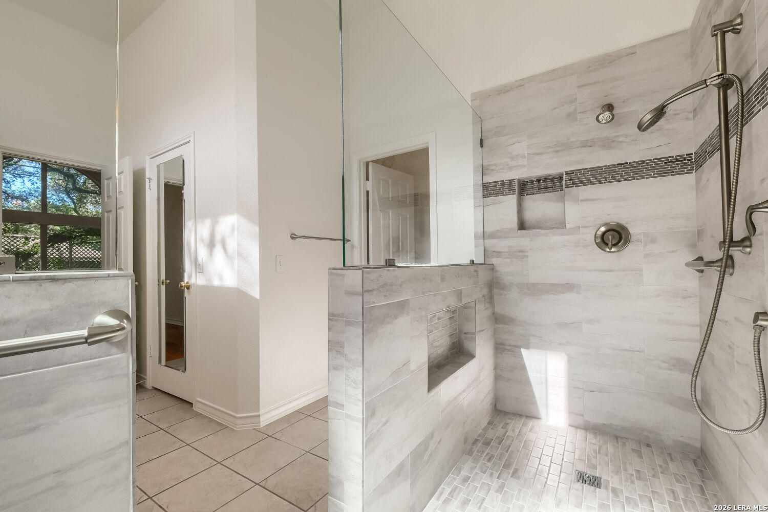 15634 Mission Crst