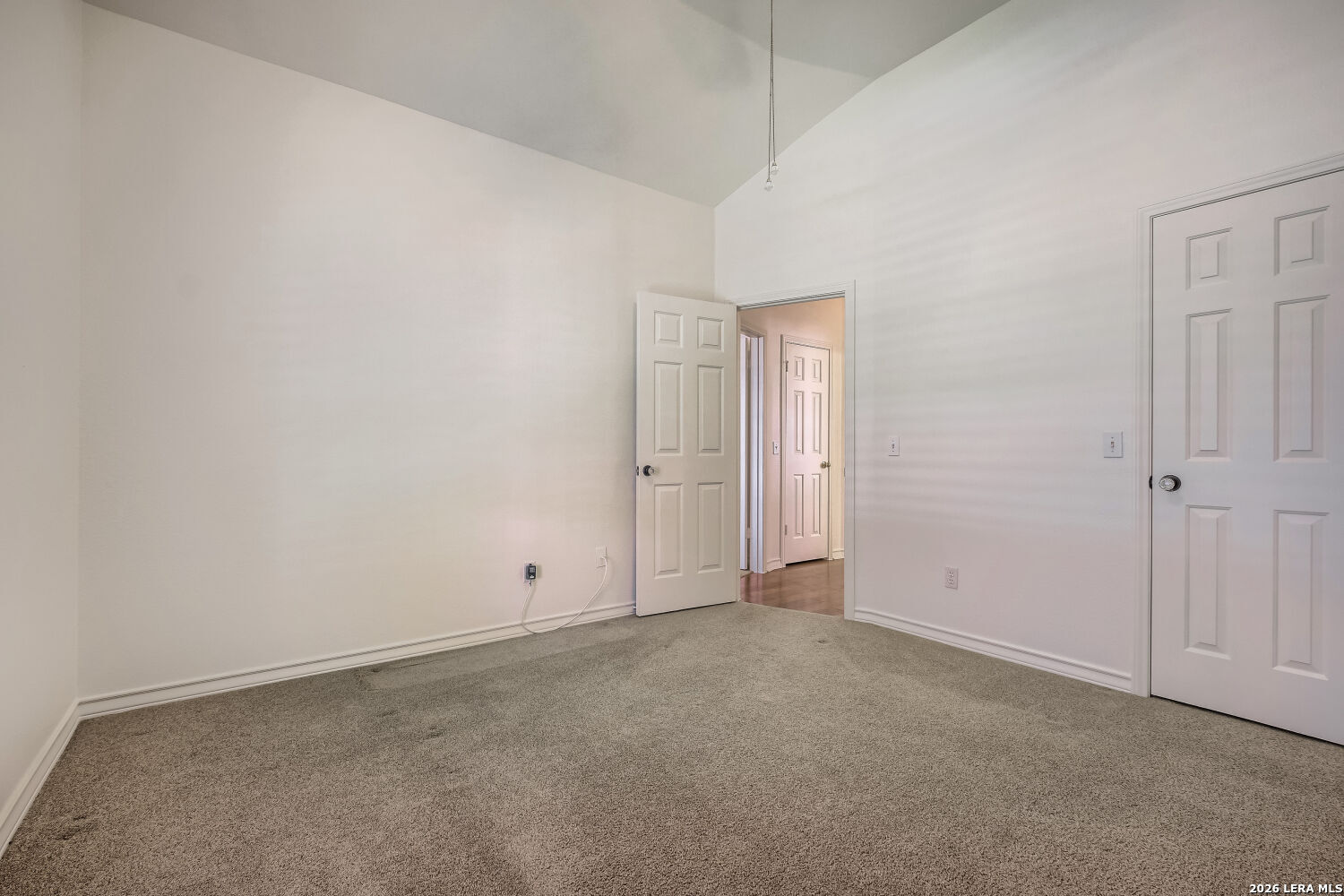 15634 Mission Crst