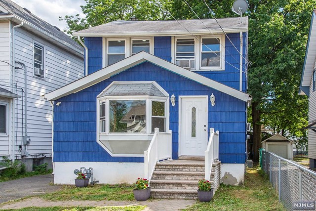 11 Leitch Place