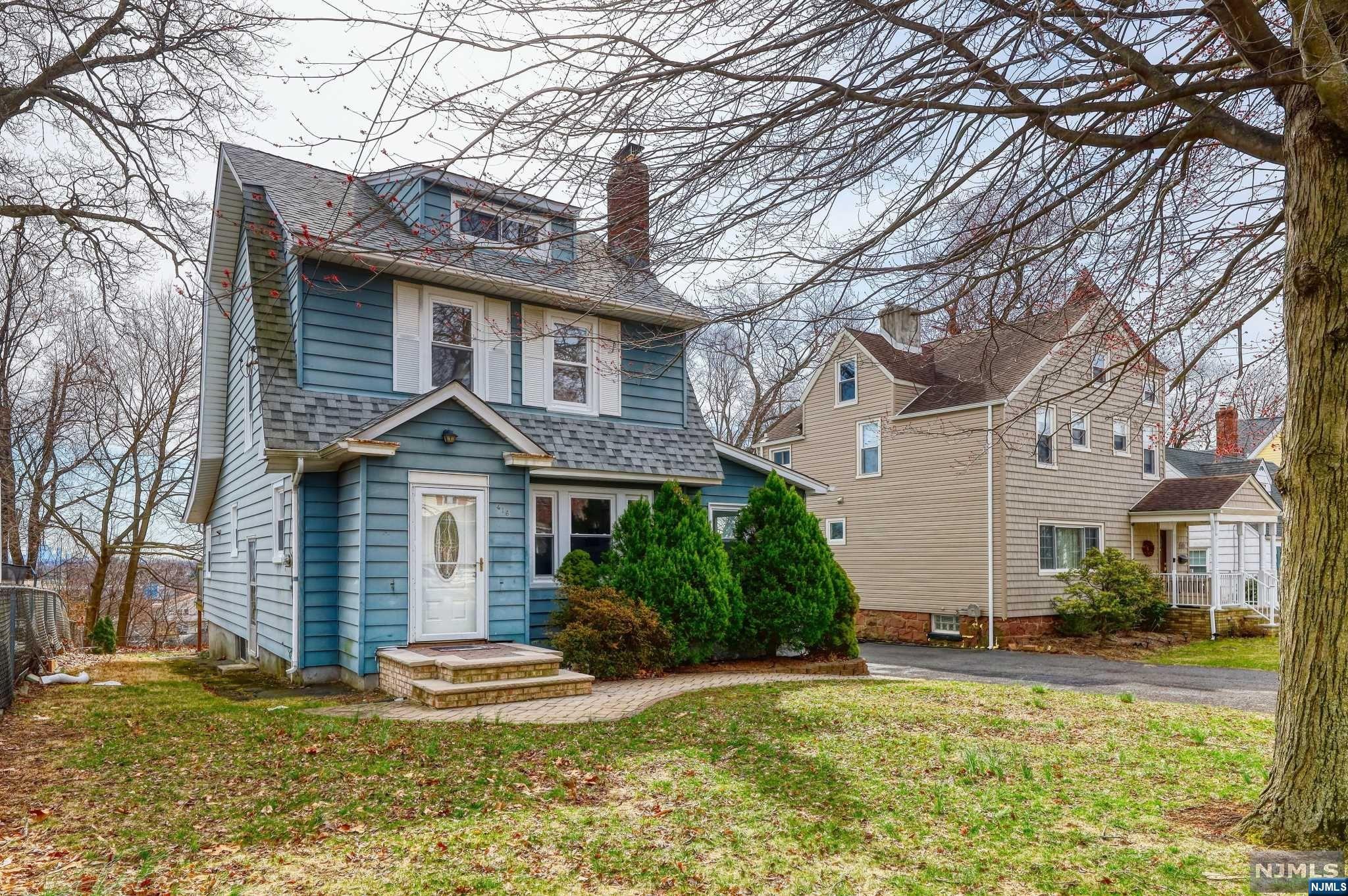 416 Hillside Avenue
