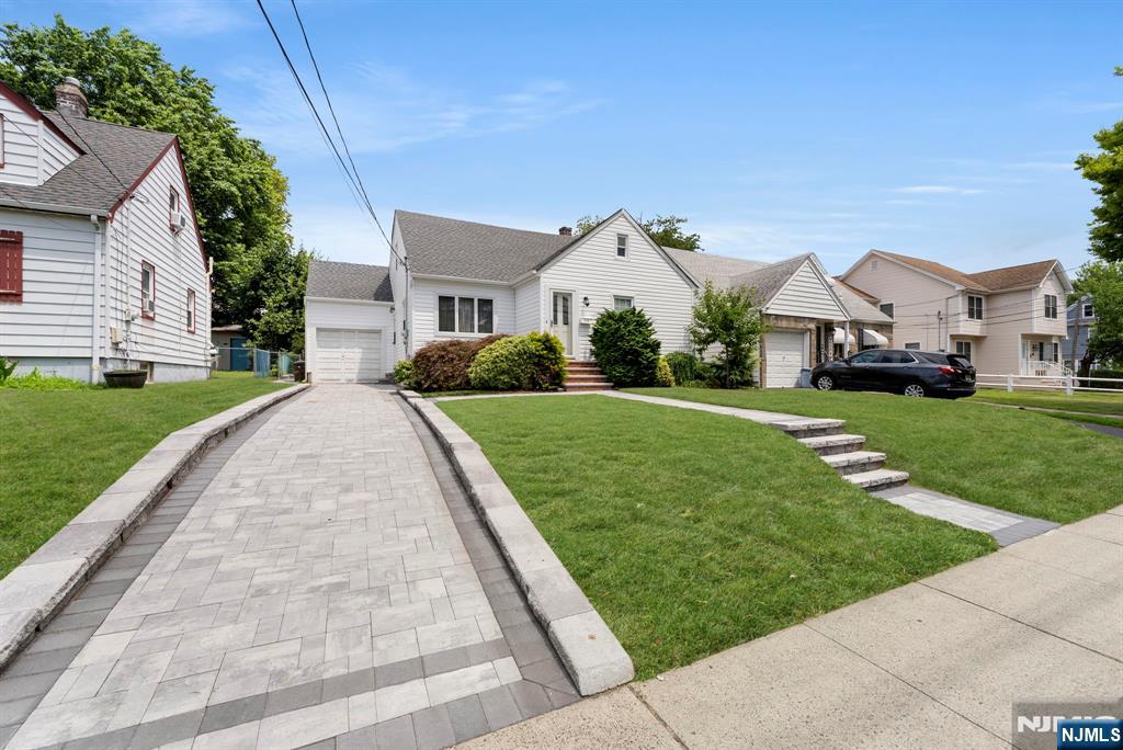 338 South Parkway