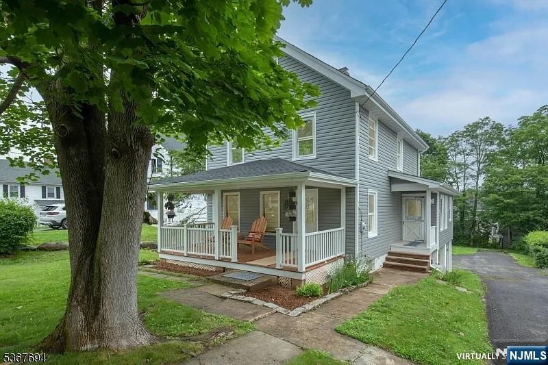 11 Hillcrest Avenue