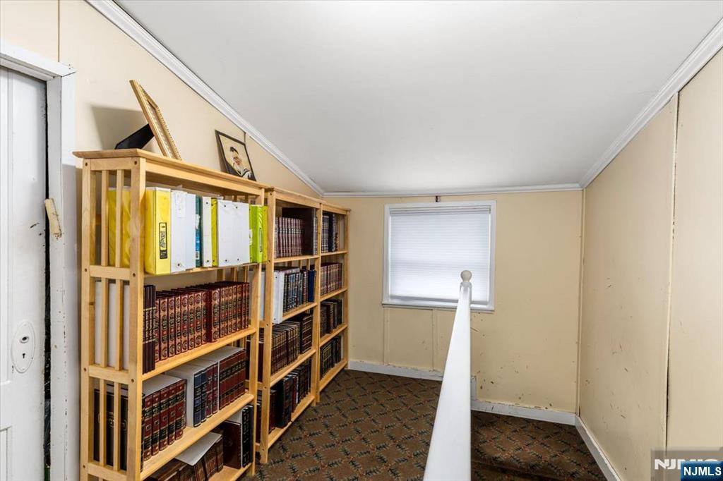 116 Westervelt Place