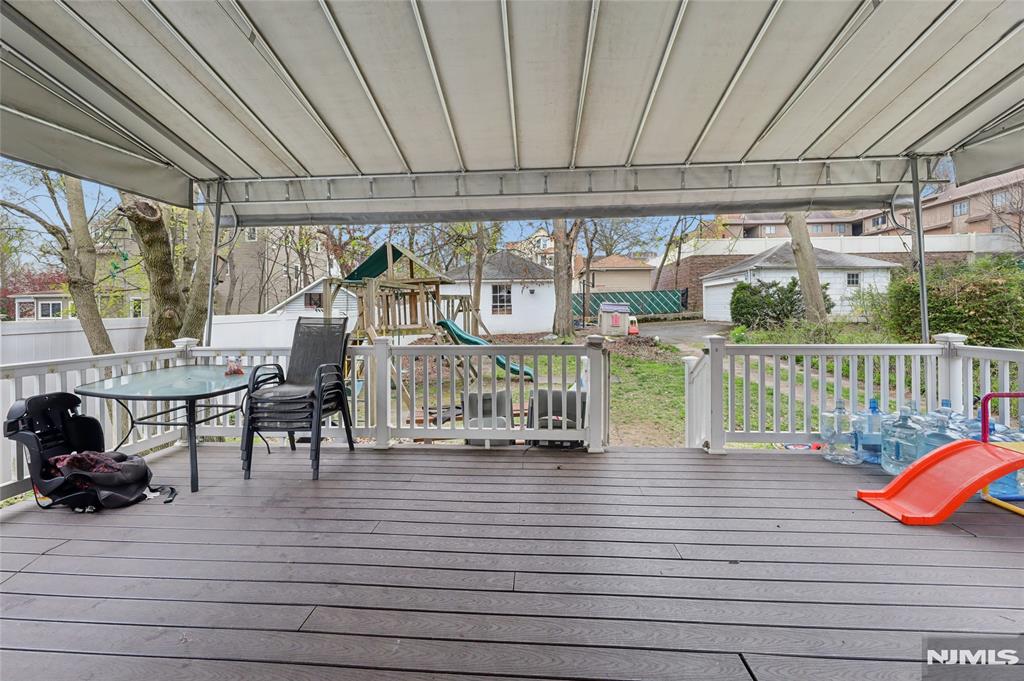 115 Lafayette Avenue