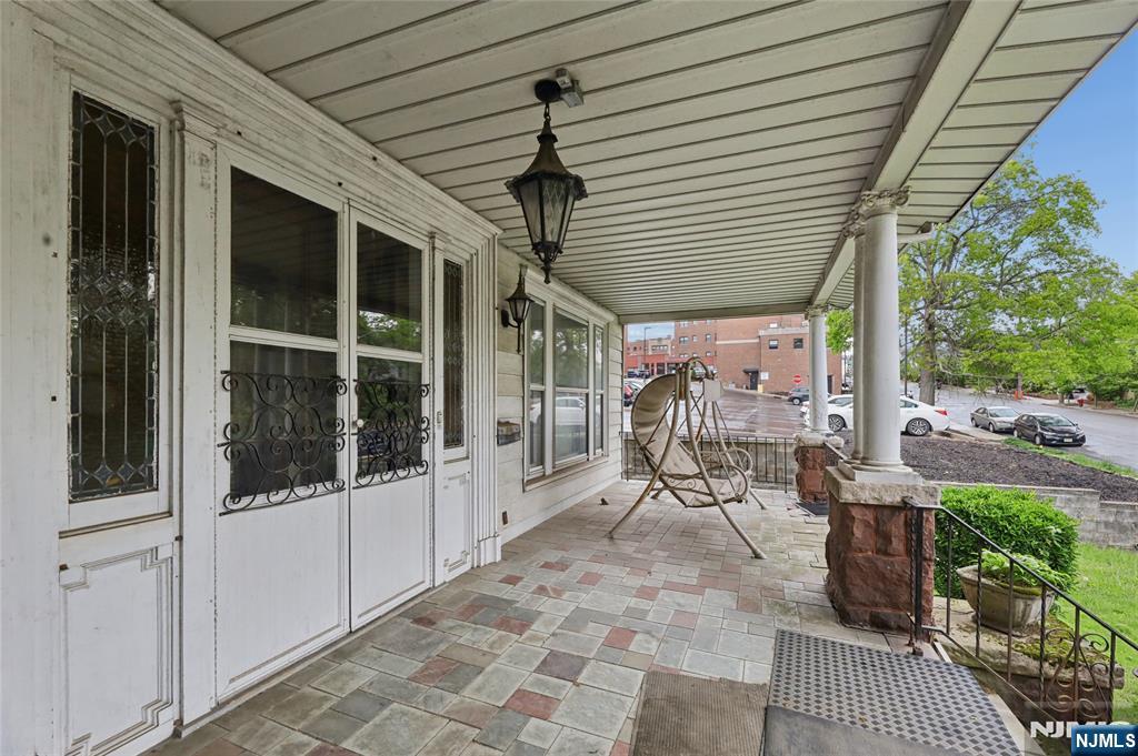 139 Aycrigg Avenue
